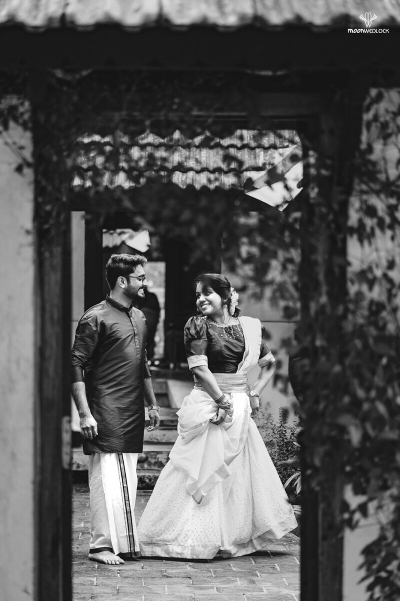 Kerala Pre Wedding Photoshoot Poses - Moonwedlock Photography Kerala Pre Wedding Photoshoot Poses - Moonwedlock Photography