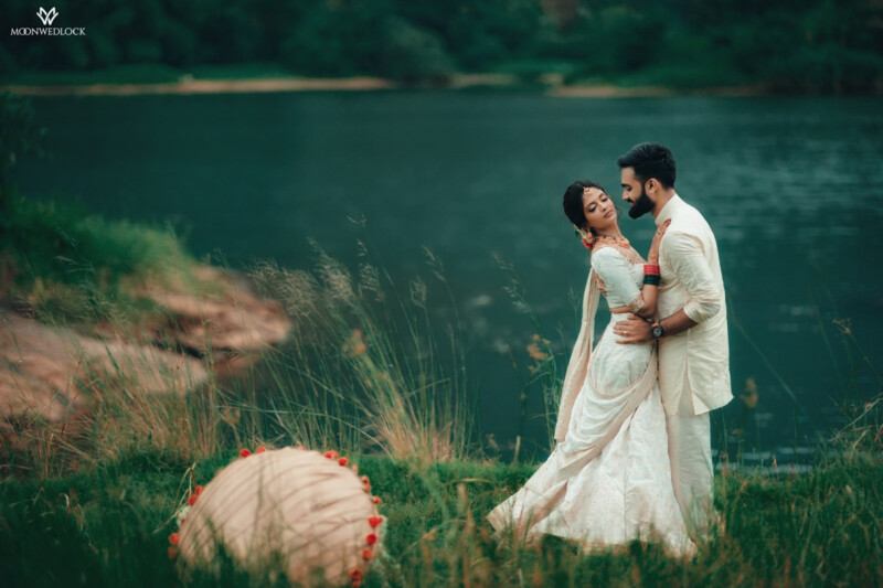 Aparna & Harichandra - Wedding Engagement Photography - MoonWedlock Aparna & Harichandra - Wedding Engagement Photography - MoonWedlock