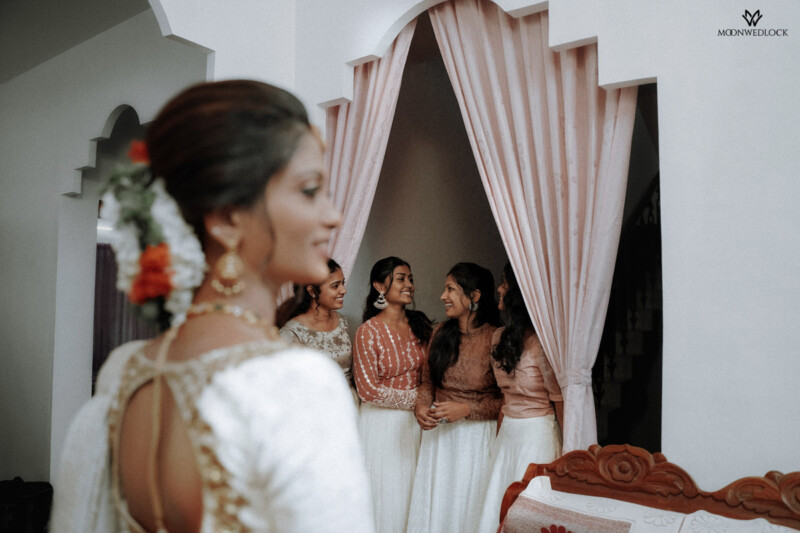 Aparna & Harichandra - Wedding Engagement Photography - MoonWedlock Aparna & Harichandra - Wedding Engagement Photography - MoonWedlock